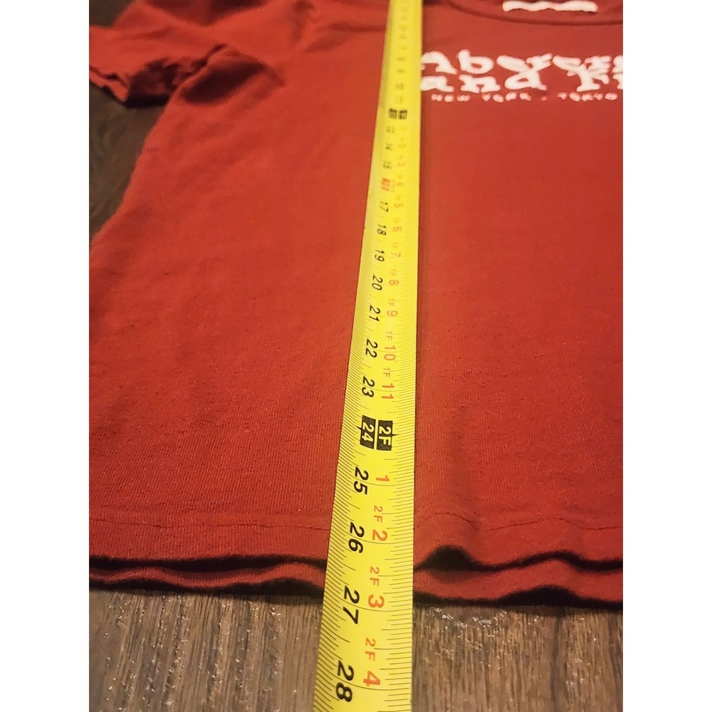 Abercrombie & Fitch Men's Embroidered T-Shirt Size Large Burgandy/Red Crew Neck - Picture 5 of 5